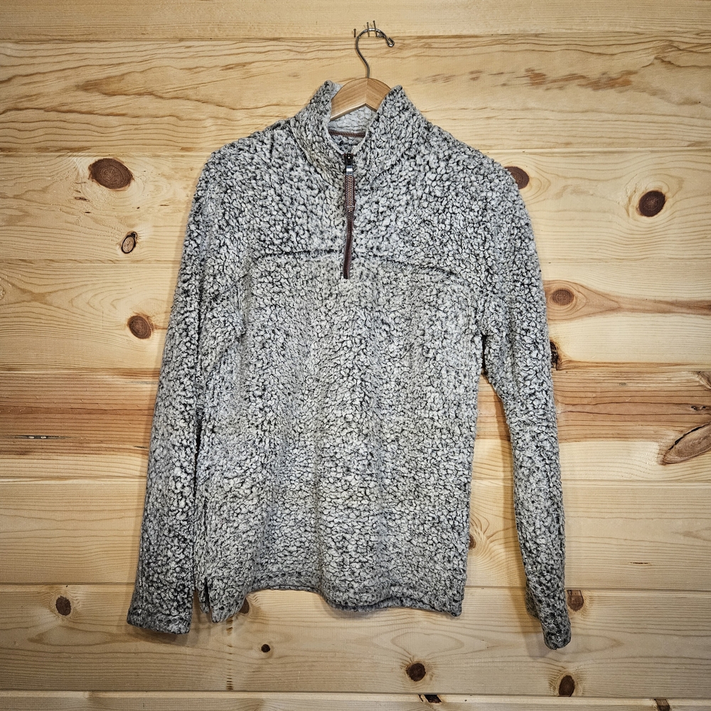True Grit Gray and Black Sherpa Pullover Size M
